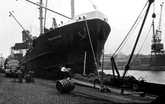 Guinness Boat on City Quay